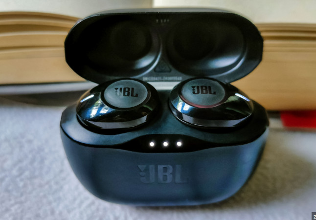 JBL Tune 125- True Wireless In- ear Headphones - black- JBLT125TWS