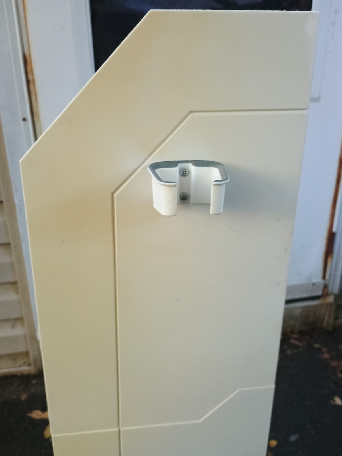 Nintendo Wii Storage Tower Stand Holds Console, Games & Controllers 35” NICE