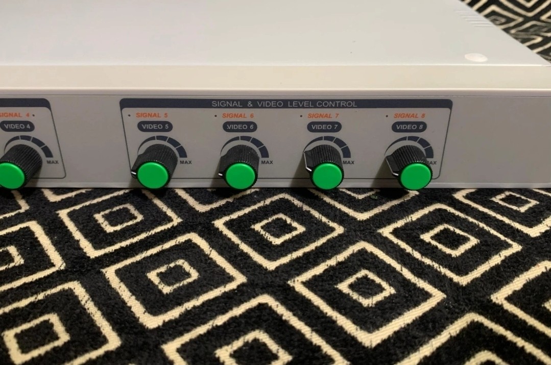 Eyemax 8CH Multi Video Selector Loop Through - 100% Working (Tested)