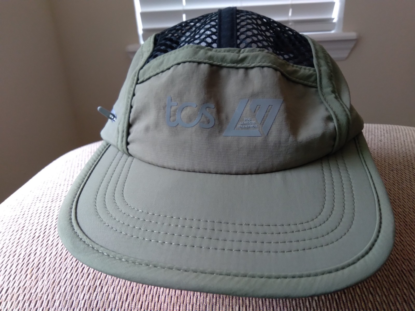 New Balance TCS London Marathon Zippered-pocket NBDRY Top Mesh adjustable Cap
