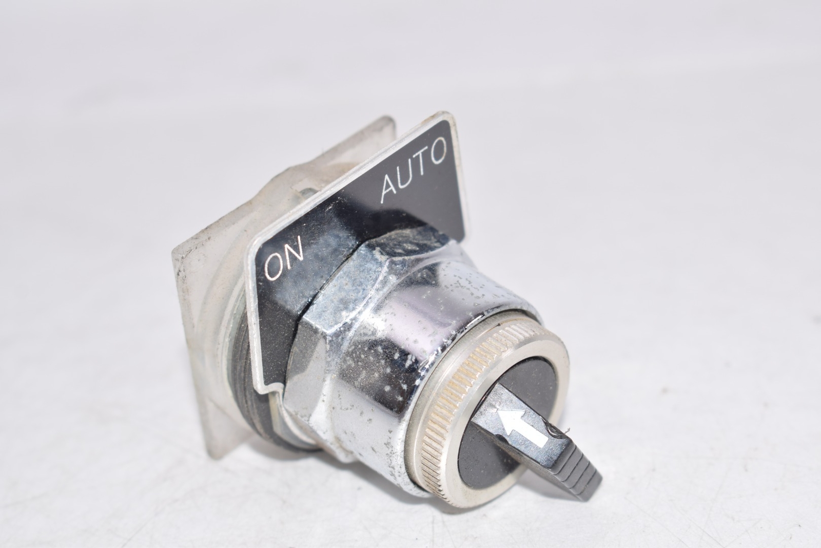 General Purpose 2 Position Selector Switch On, Auto