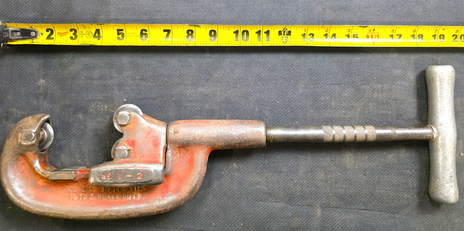 RIDGID  32820  1-A Heavy-Duty 3-Cutter Wheel Steel Pipe Cutter 1/8" - 2" USA