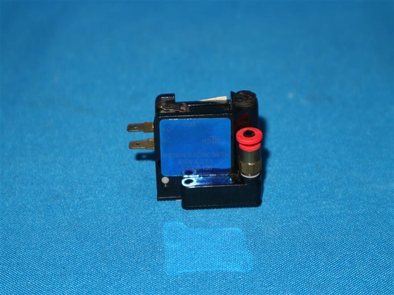 Airtrol F4200-100 F4200100 Pressure Electric Switch