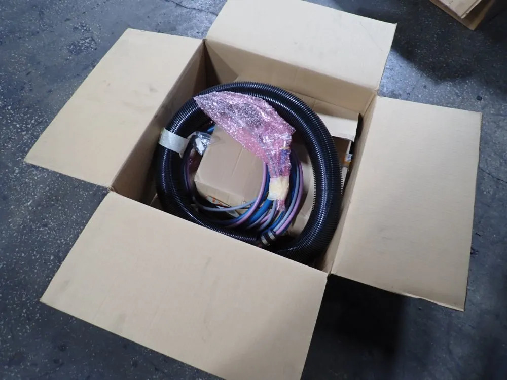 HOSES AND HOSE MOUNTING 08251471028