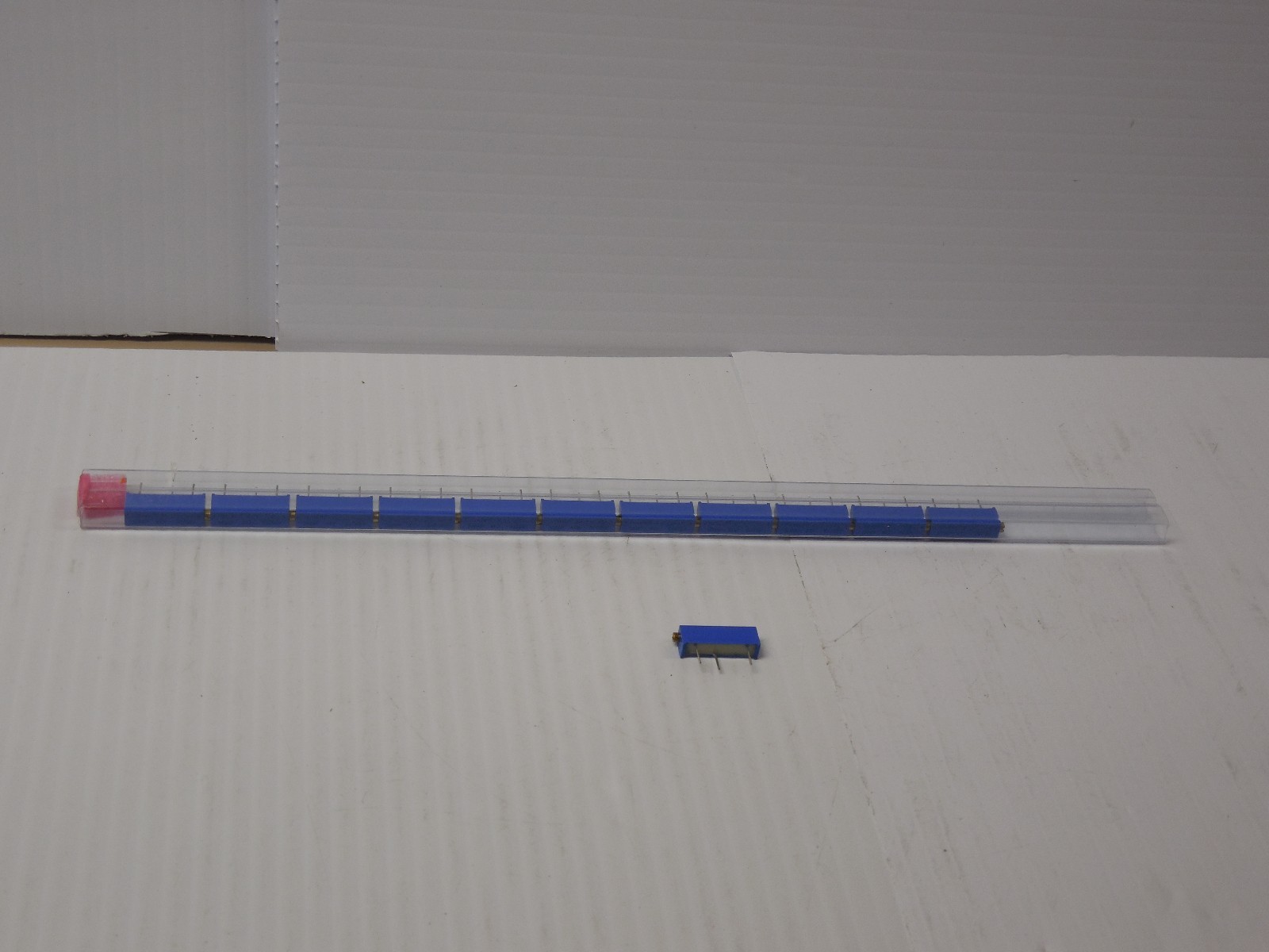 NEW LOT OF 12 TRIMPOT BOURNS TRIMMER RESISTOR 3006P-1-472LF 3006P472 3006P1472LF