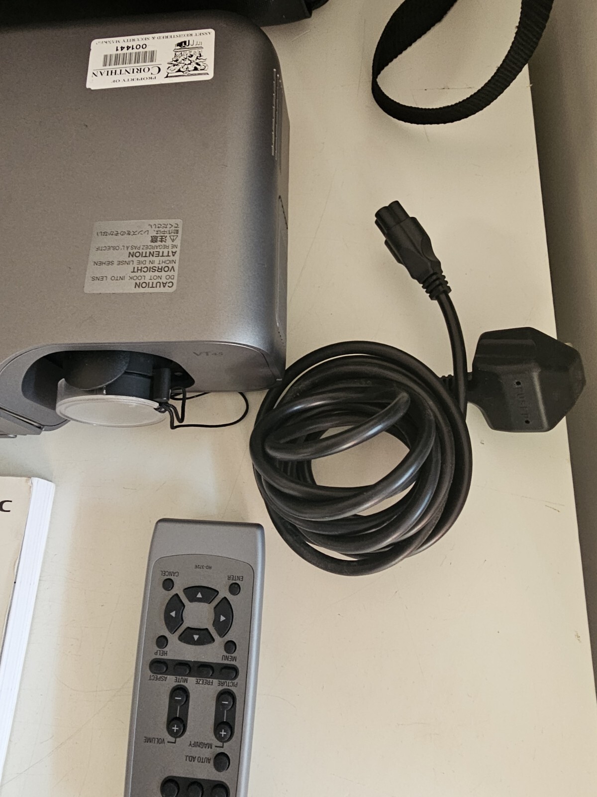 NEC LCD VT45 Projector Plus Remote