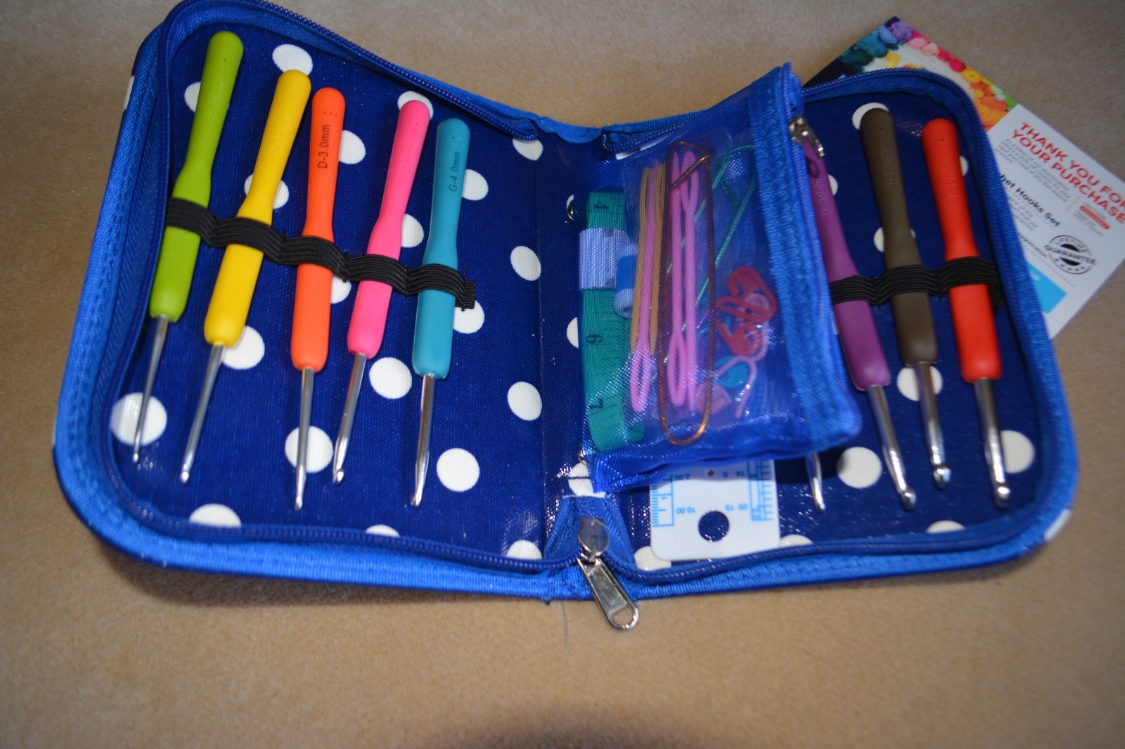 Be Creative Crochet Hooks Set Kit - Zippered Case w/ Hooks & Accessories  New?