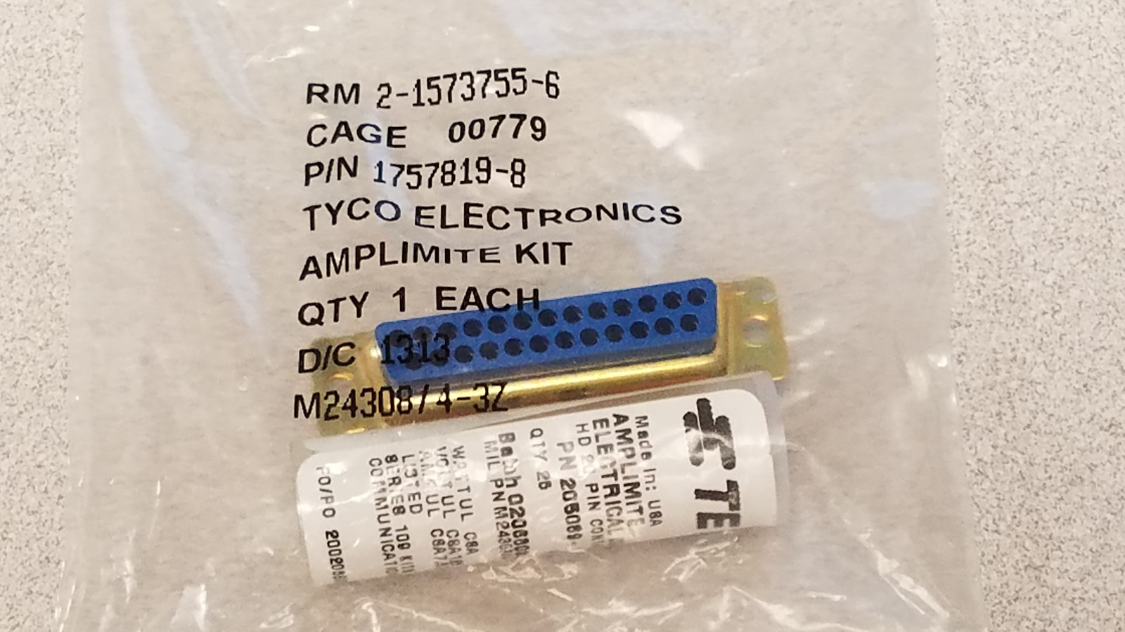Tyco 1757819-8 Amplimite Kit, 25-Pos D-Sub Connector Kit, panel mount