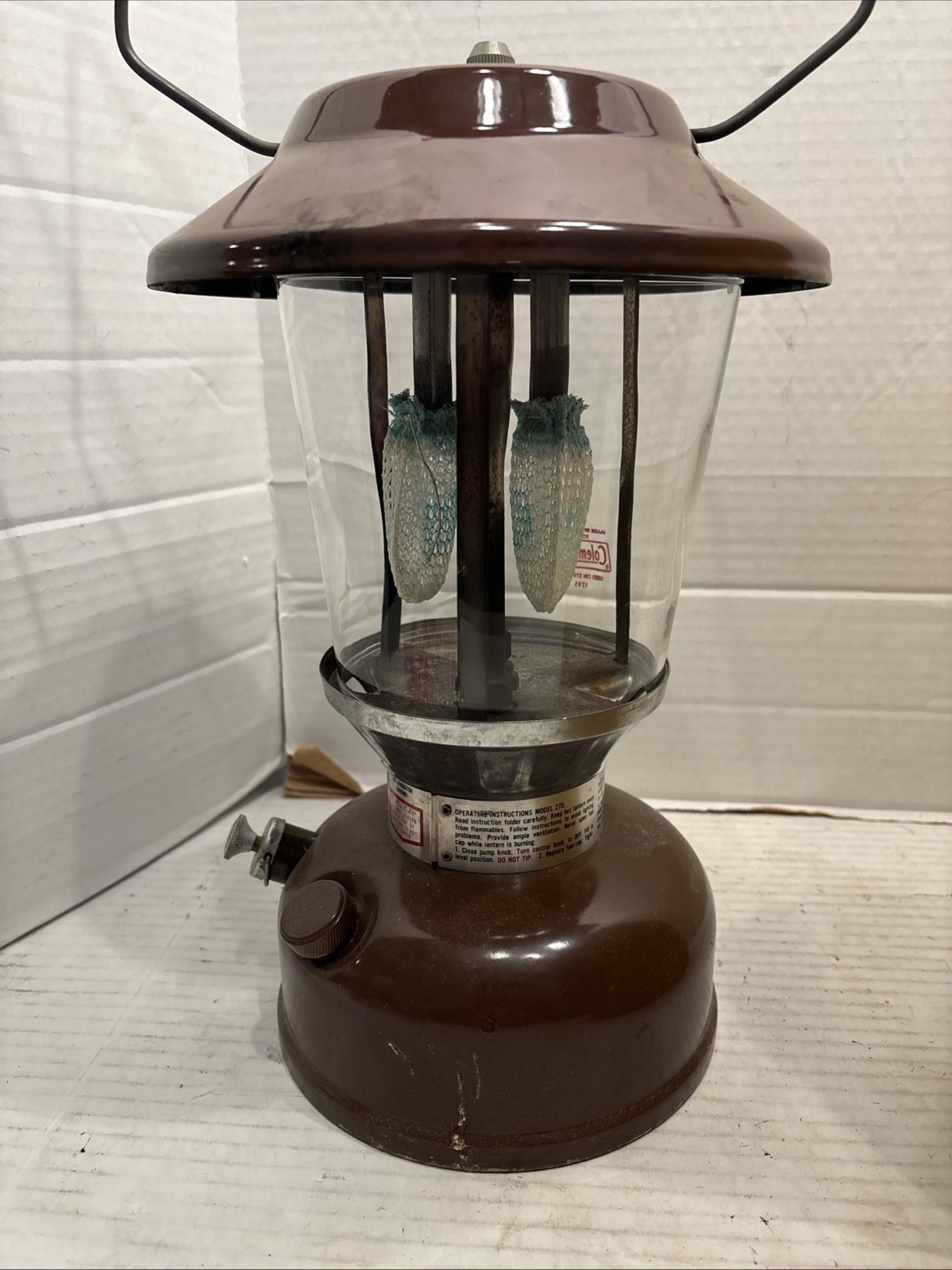 Vintage Coleman Model 275 Brown Lantern & Yellow Clam Shell Case