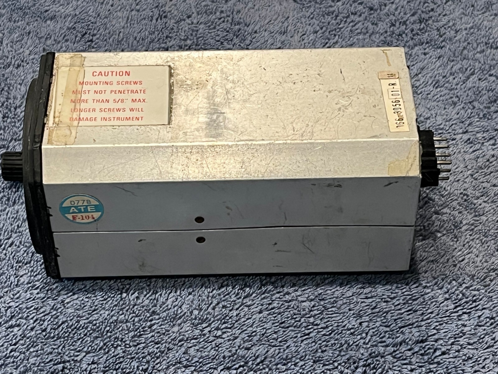 Bendix King KI 209 VOR LOC Glide slope indicator w/ connector, used