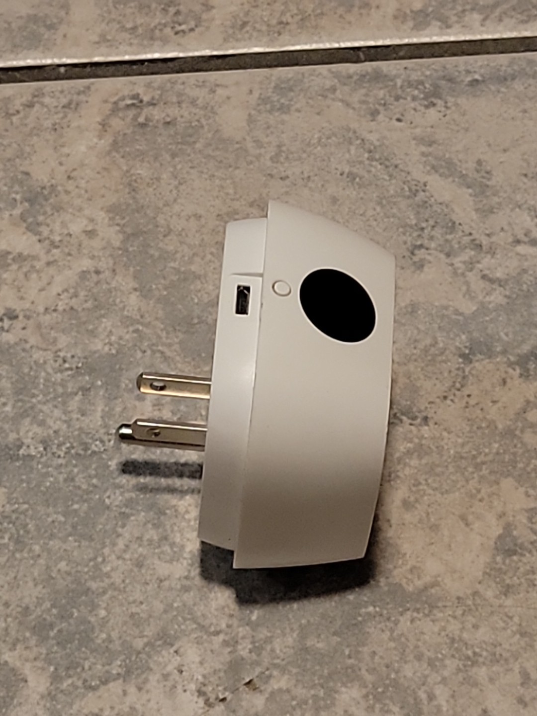 Belkin WeMo Insight Smart Switch WiFi Plug - F7C029V2