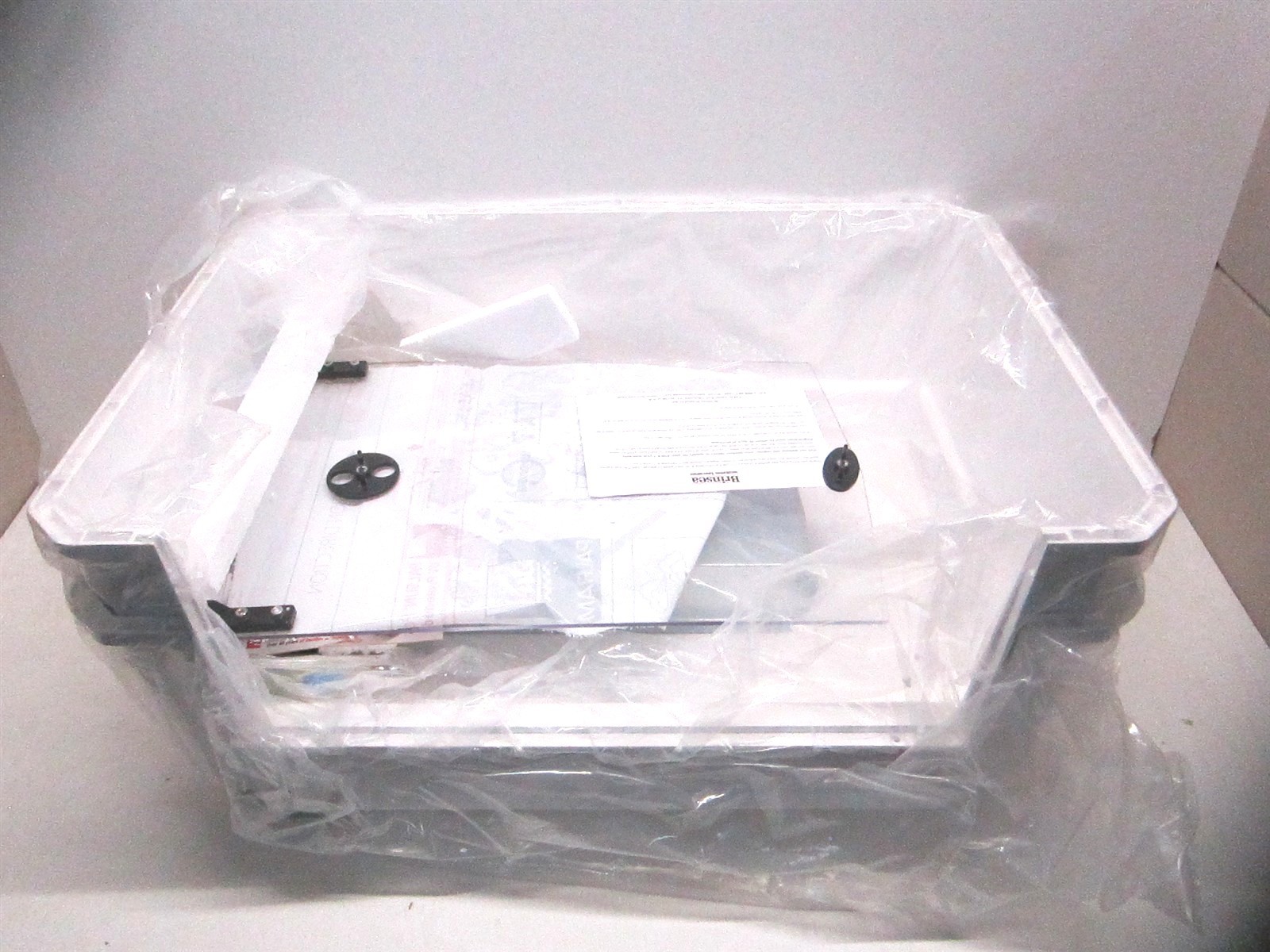 Brinsea (TLC-50) Advance Series II Large Parrot Brooder/Intensive Care Unit