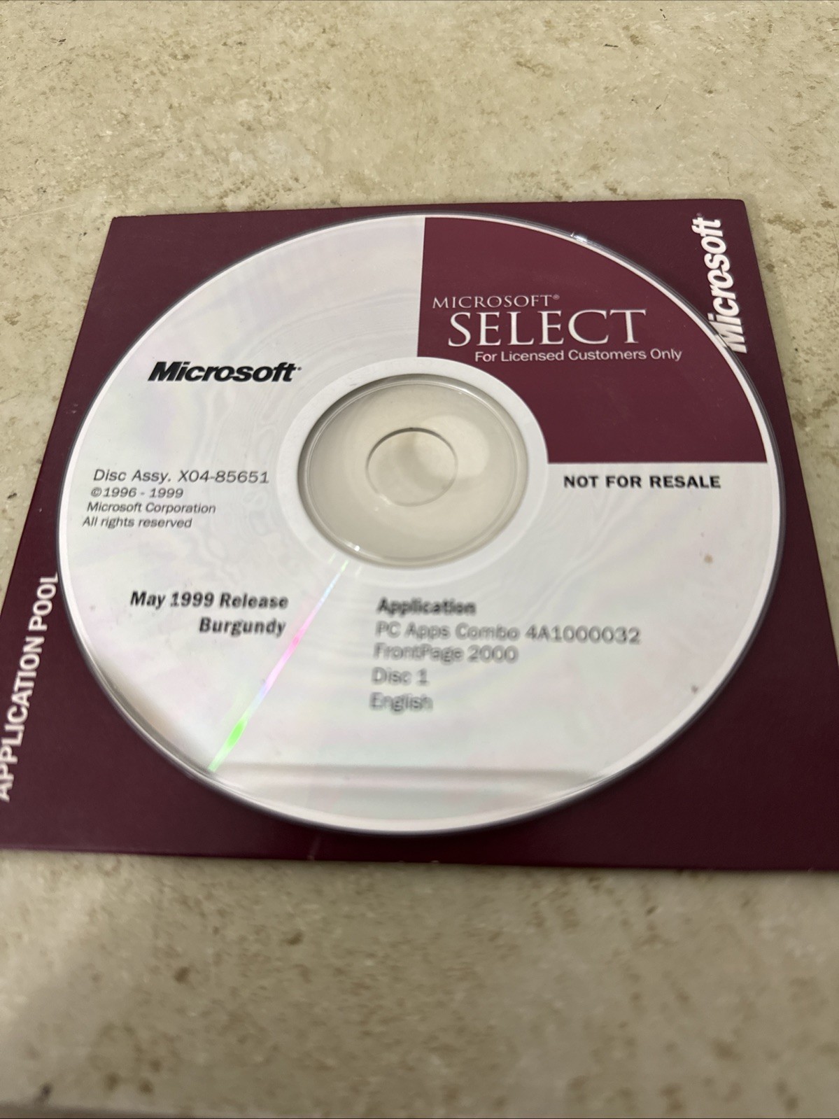 Vintage Microsoft SELECT CD-ROM - May 1999 Release Burgundy