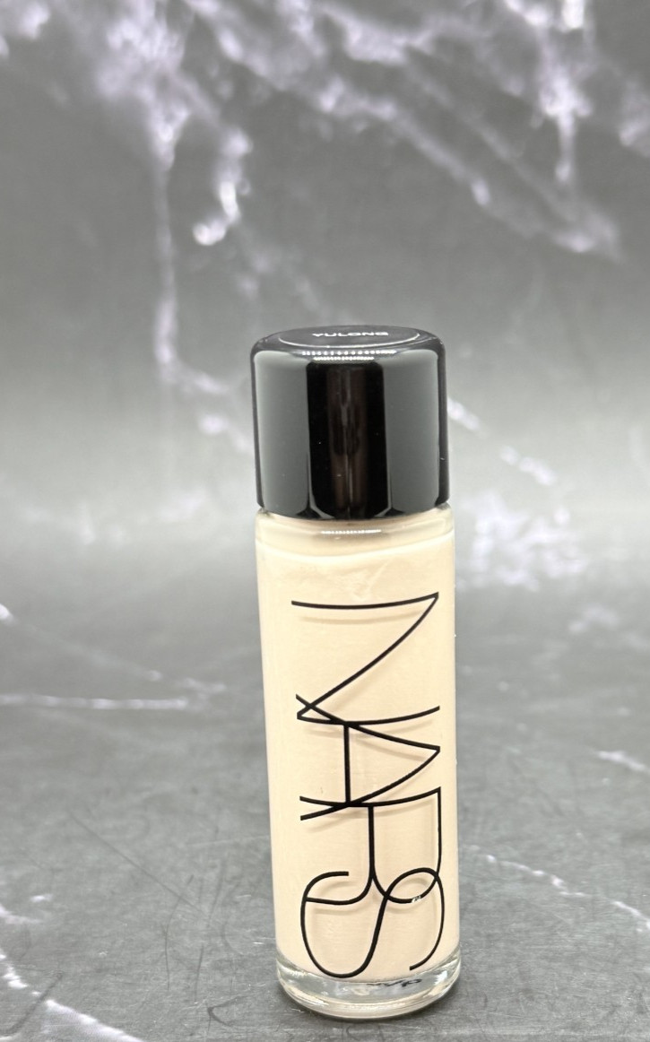 Nars Light Reflecting Foundation Yulong Travel Size -0.33 oz / 10Ml- BN