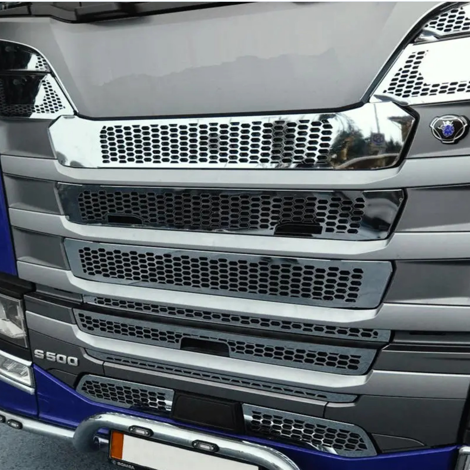 To Fits Scania S-Series 2017-2024 without fog lights,Chrome Front Grill 10 Pcs.
