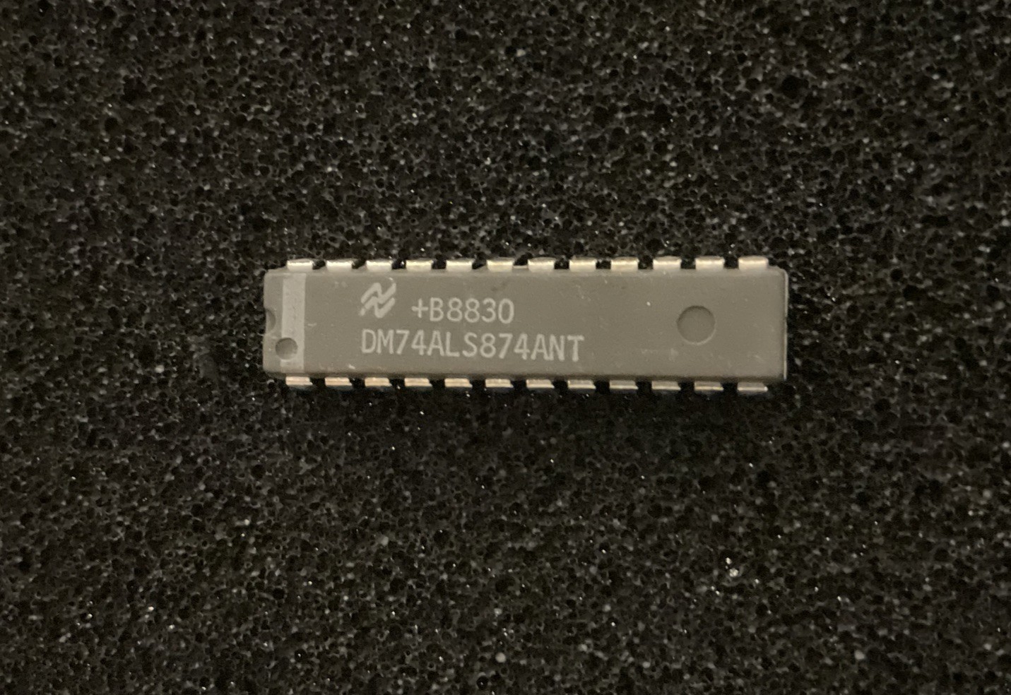 National Semiconductor DM74ALS874ANT Original Parts IC