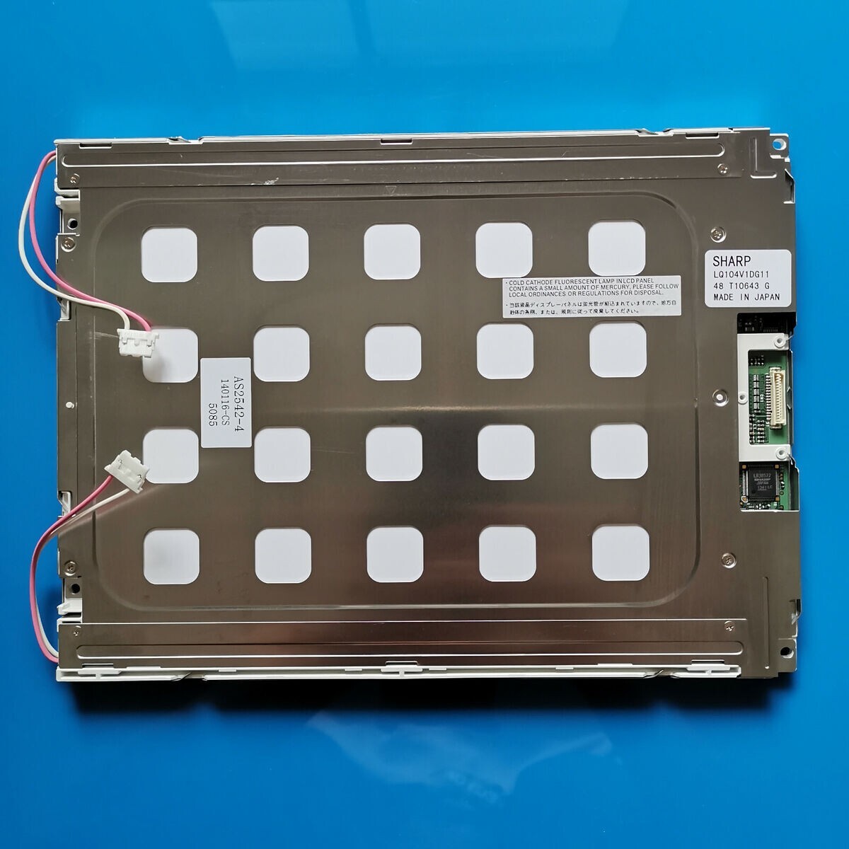 NEW  LQ104V1DG11  10.4-inch   640*480  LCD screen panel, fast shipping