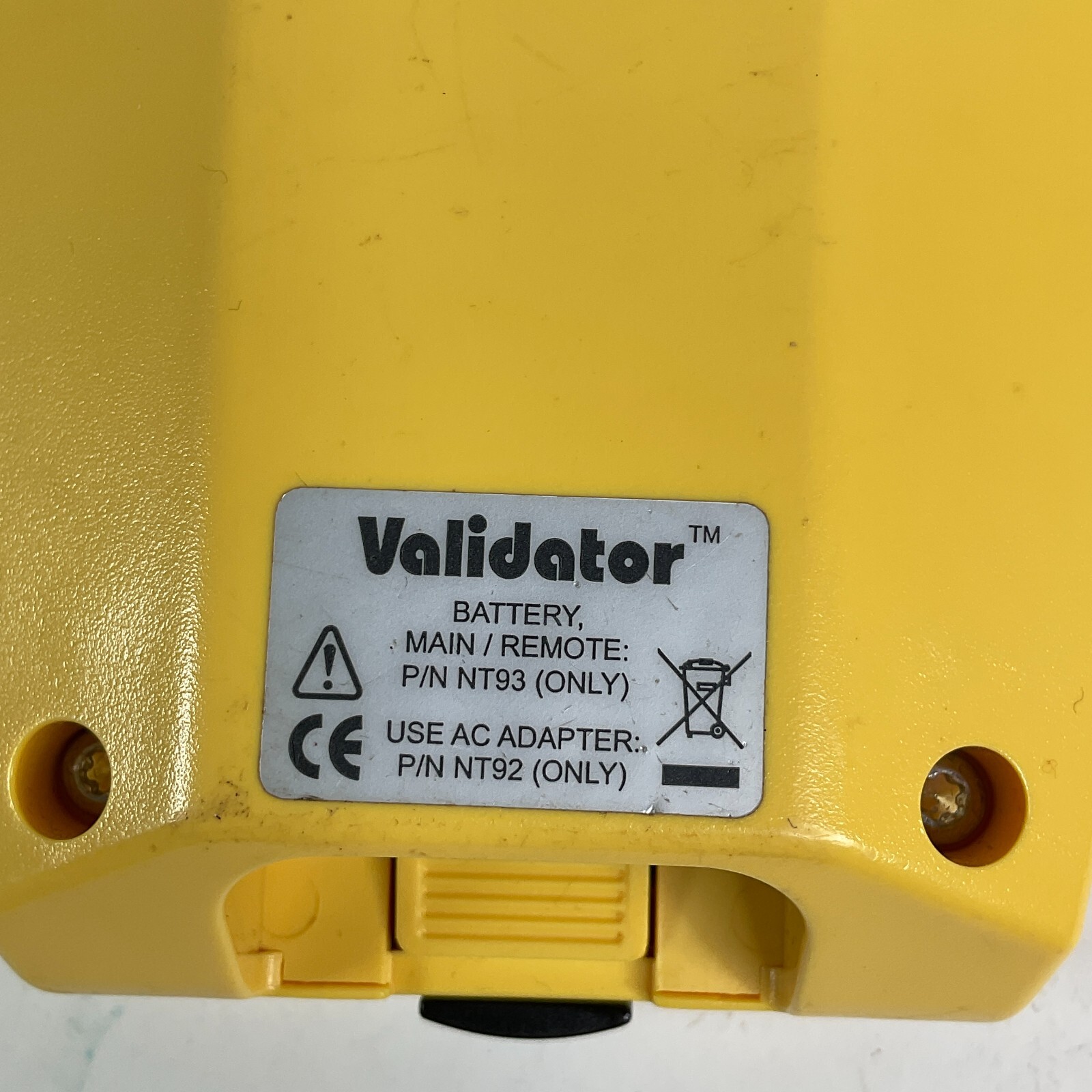 Test-Um Validator NT900 and Validator Remote NT93 Cable Tester with Carrying Bag
