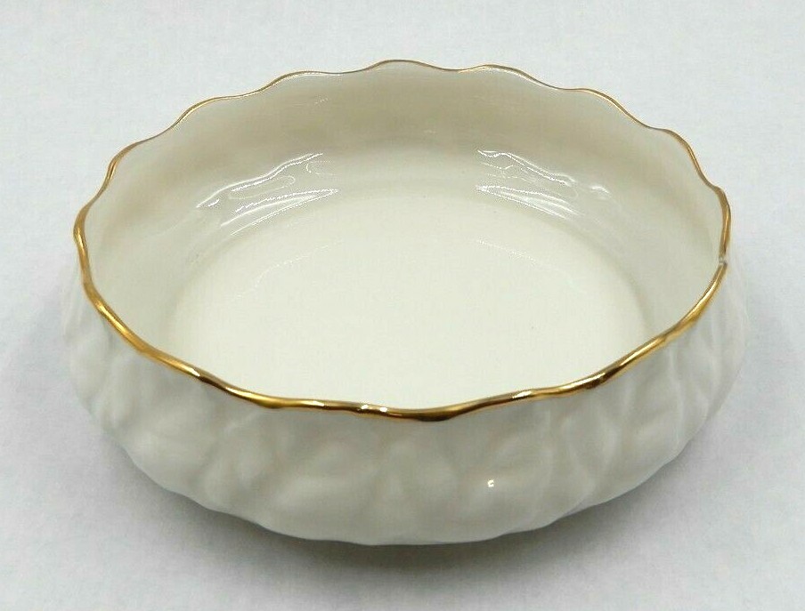 VINTAGE NORITAKE IVORY CHINA PORCELAIN CANDY DISH WITH 24K GOLD TRIM