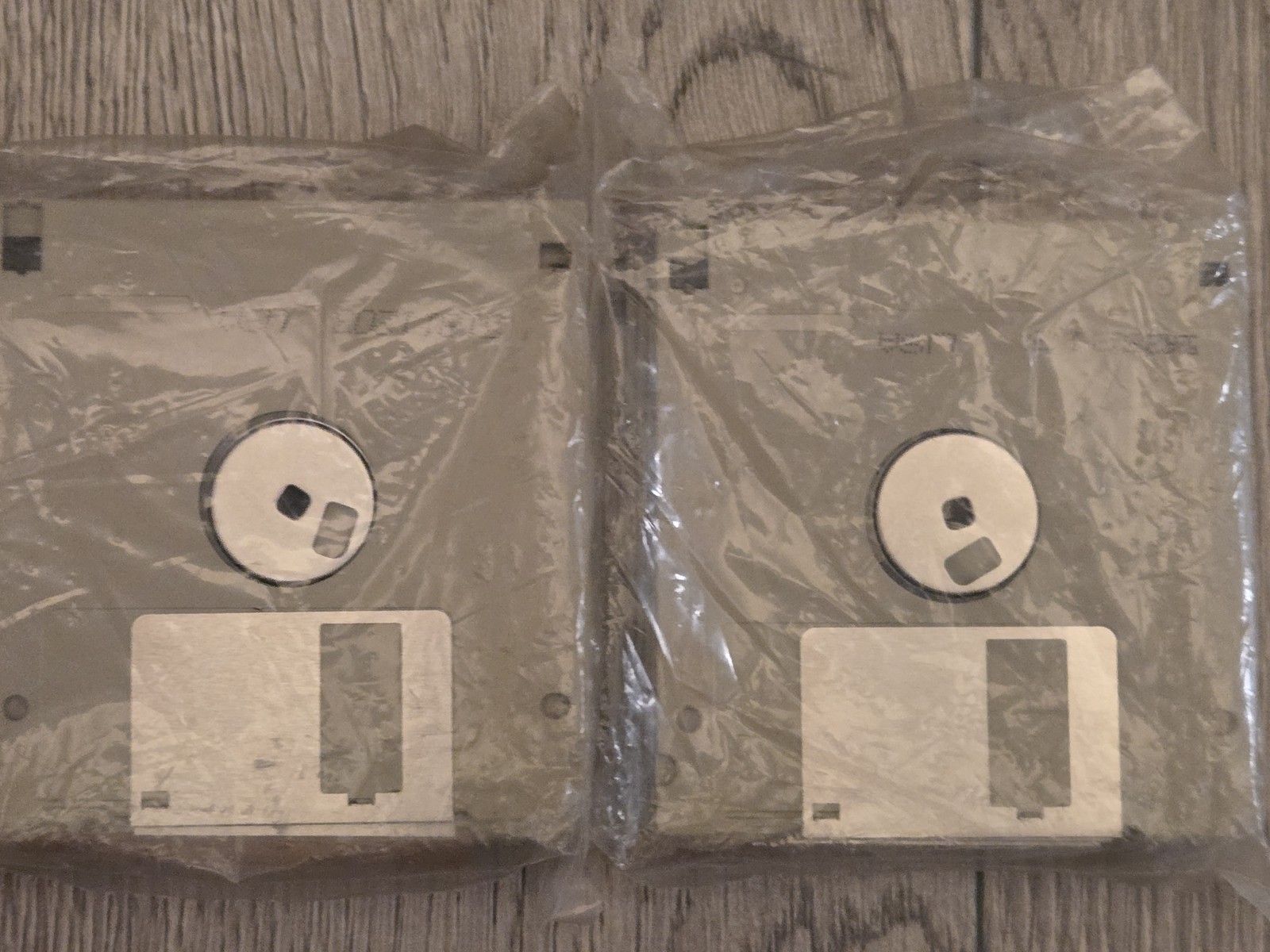 Microsoft Windows 95 Upgrade With 13 Floppy Disks New Sealed