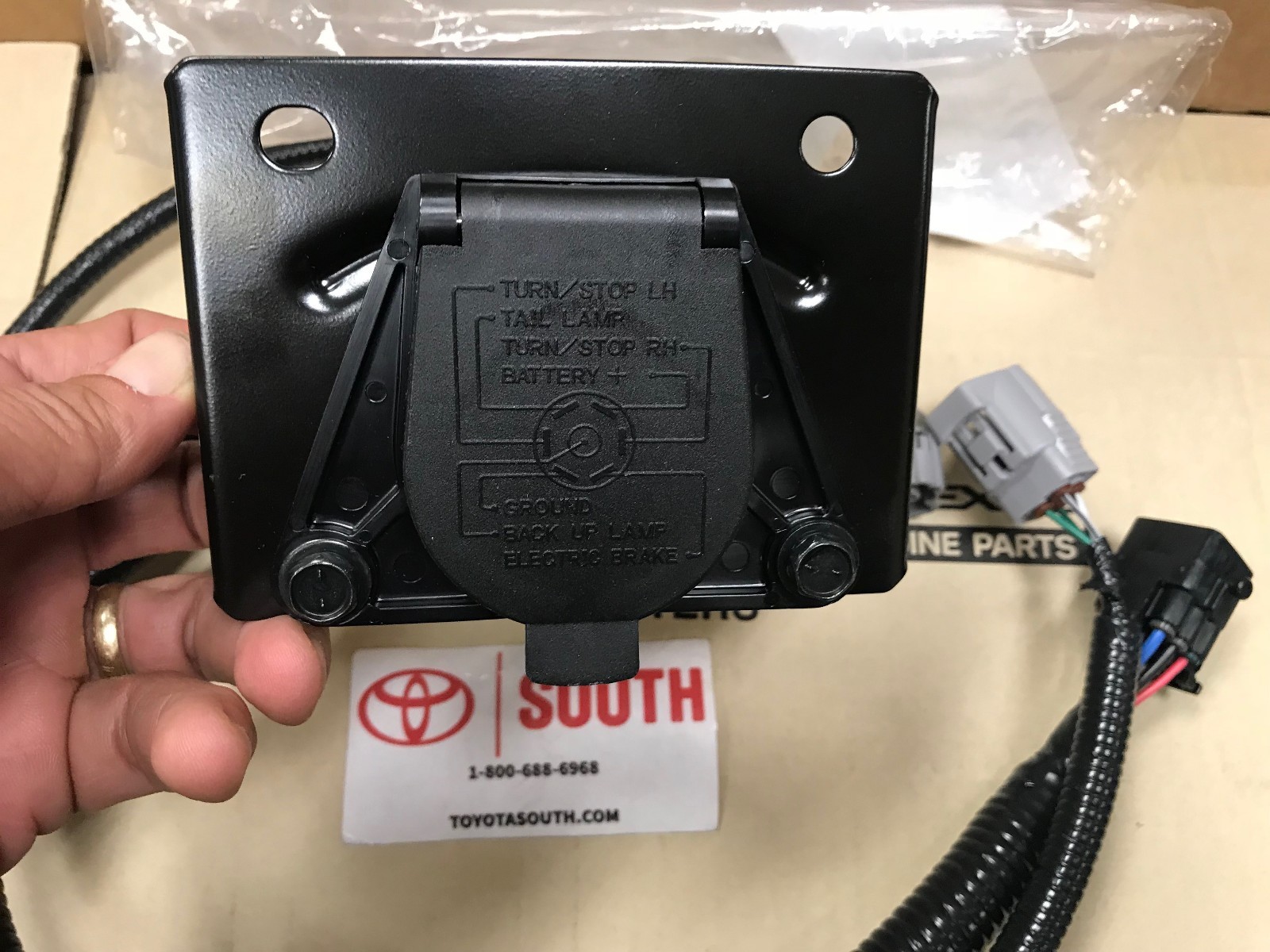 2005-2015 Toyota Tacoma Tow Hitch Trailer 7-PIN Wire Harness 82169-04010 Genuine