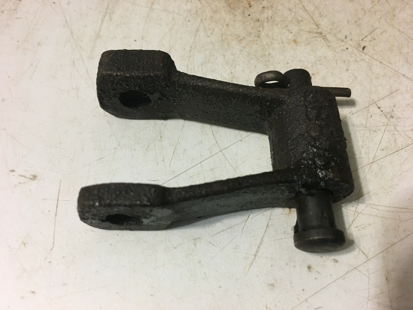 UB876X - A New Original Chain Link For A McCormick IH No. 1-P, 1-PR Corn Pickers