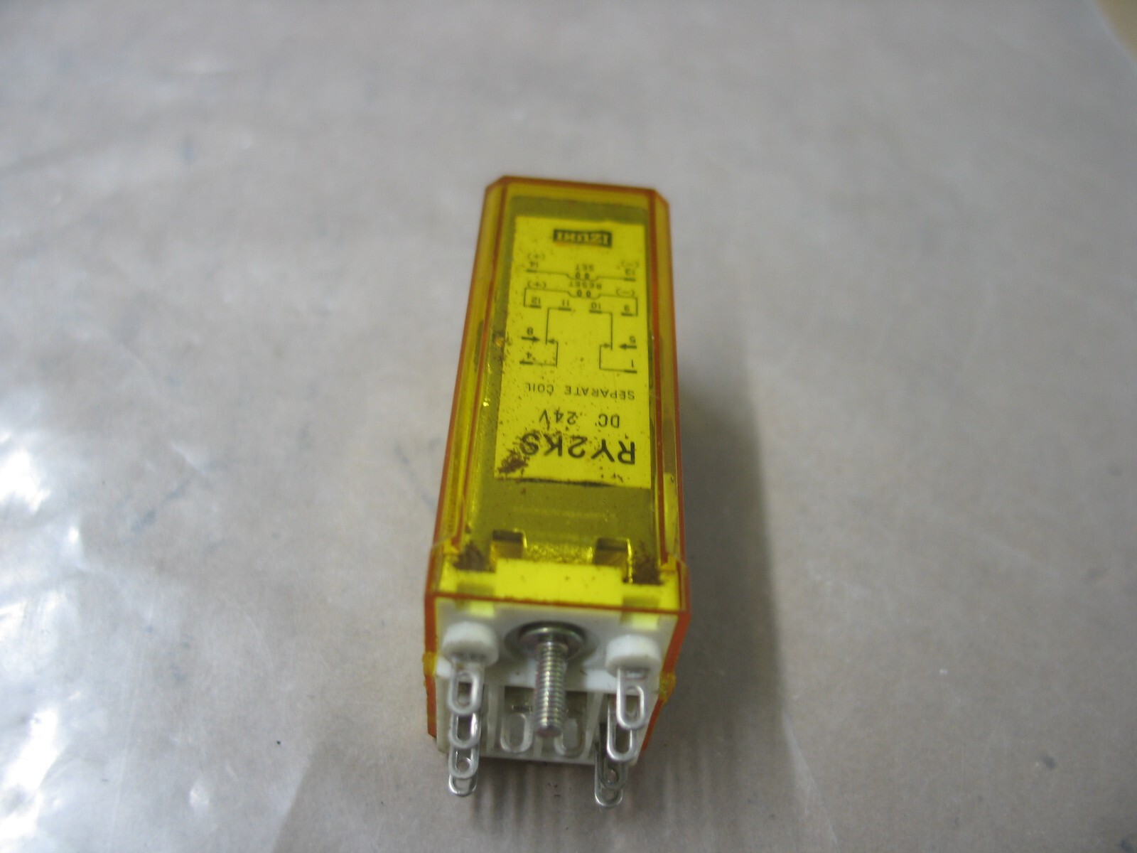 NEW IZUMI RY2KS-DC24 DPDT LATCHING RELAY 24VDC  P9405