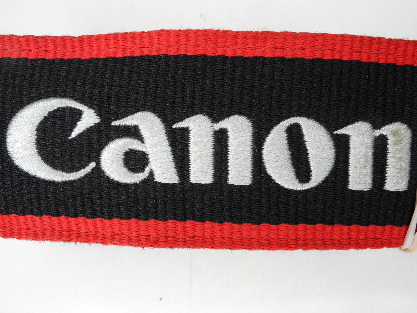 Canon EOS 7D Mark II Genuine Black / Red / White DSLR Camera Neck Strap