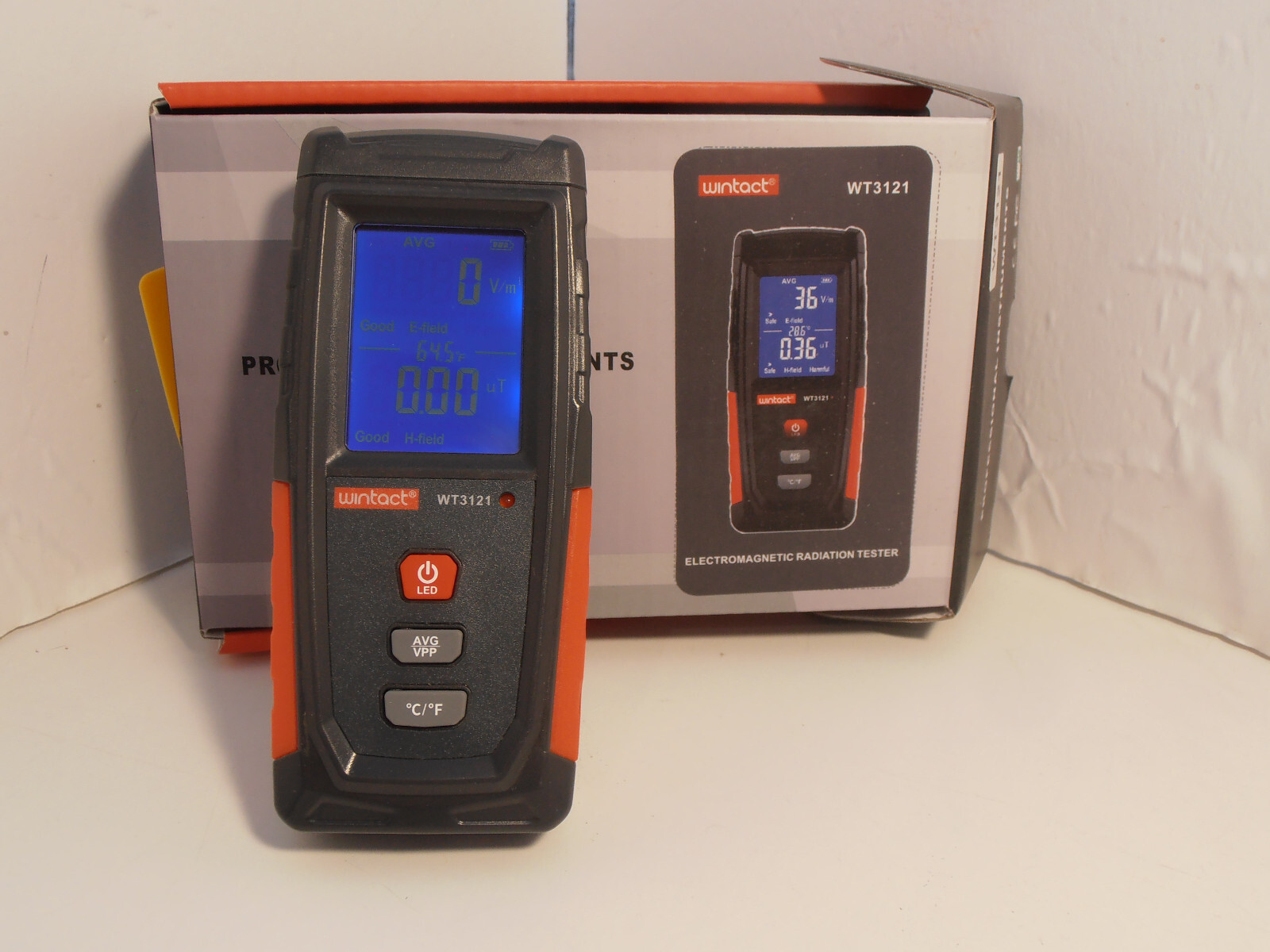Wintact WT3121 Electromagnetic Field Radiation Tester LCD Digital Emf Meter Used