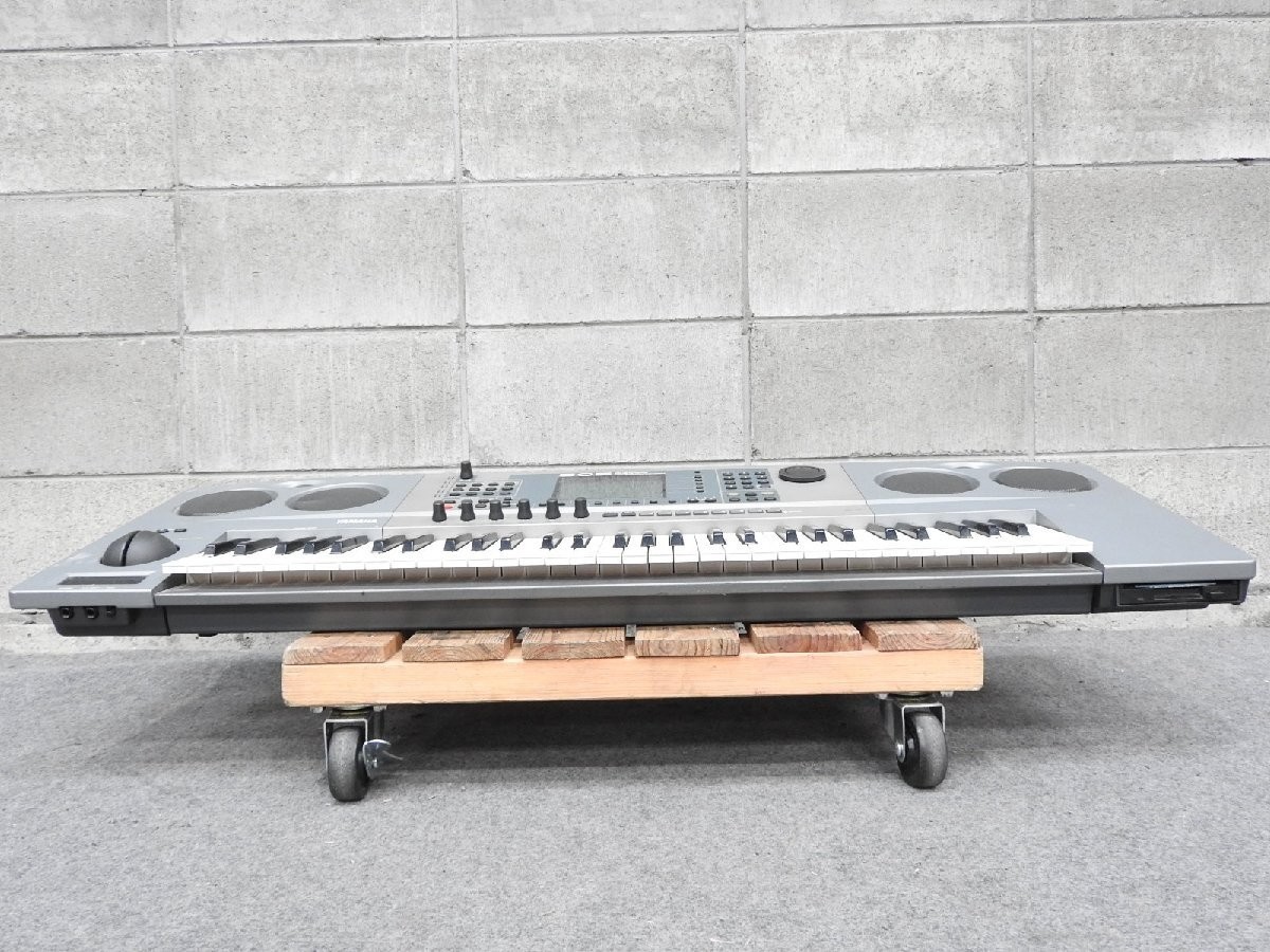 YAMAHA EOS B2000 Synthesizer 61 keys