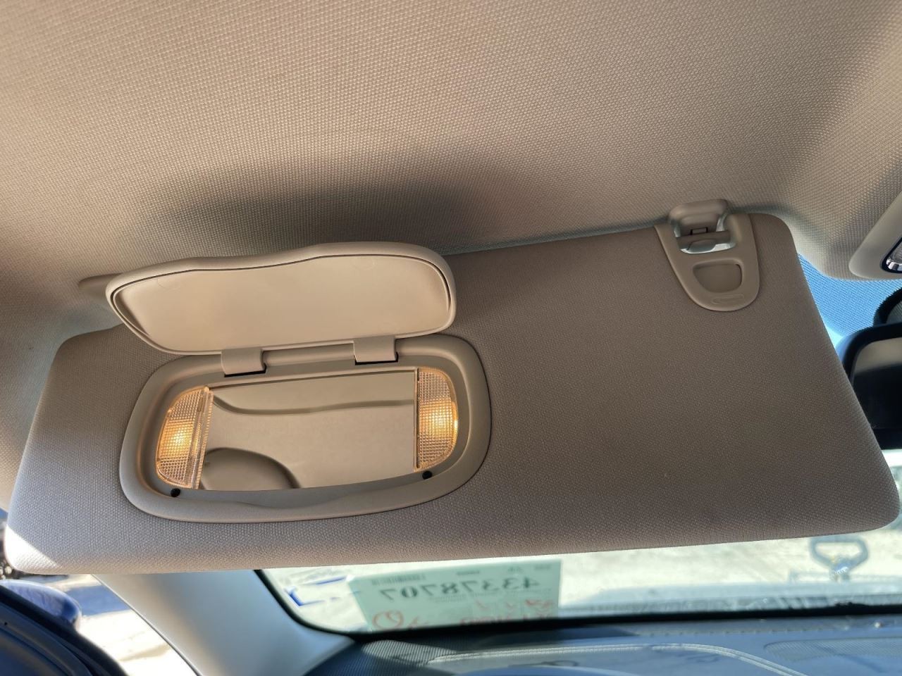 Sun Visor Left Driver Illuminated Fits 14-18 CHEROKEE 989144