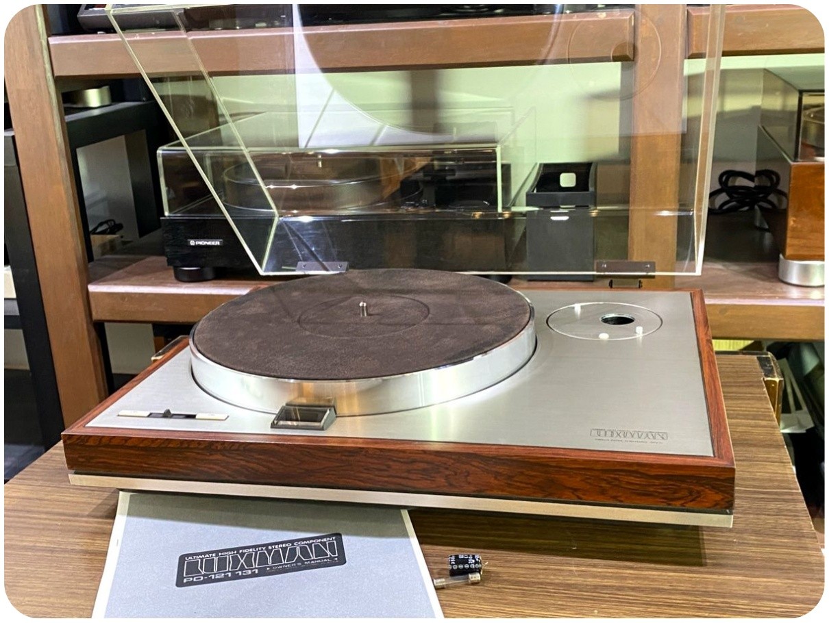 LUXMAN PD121 Turntable w/ TB-F Arm Base Dust Cover Tested Works Japan GS03 18.0