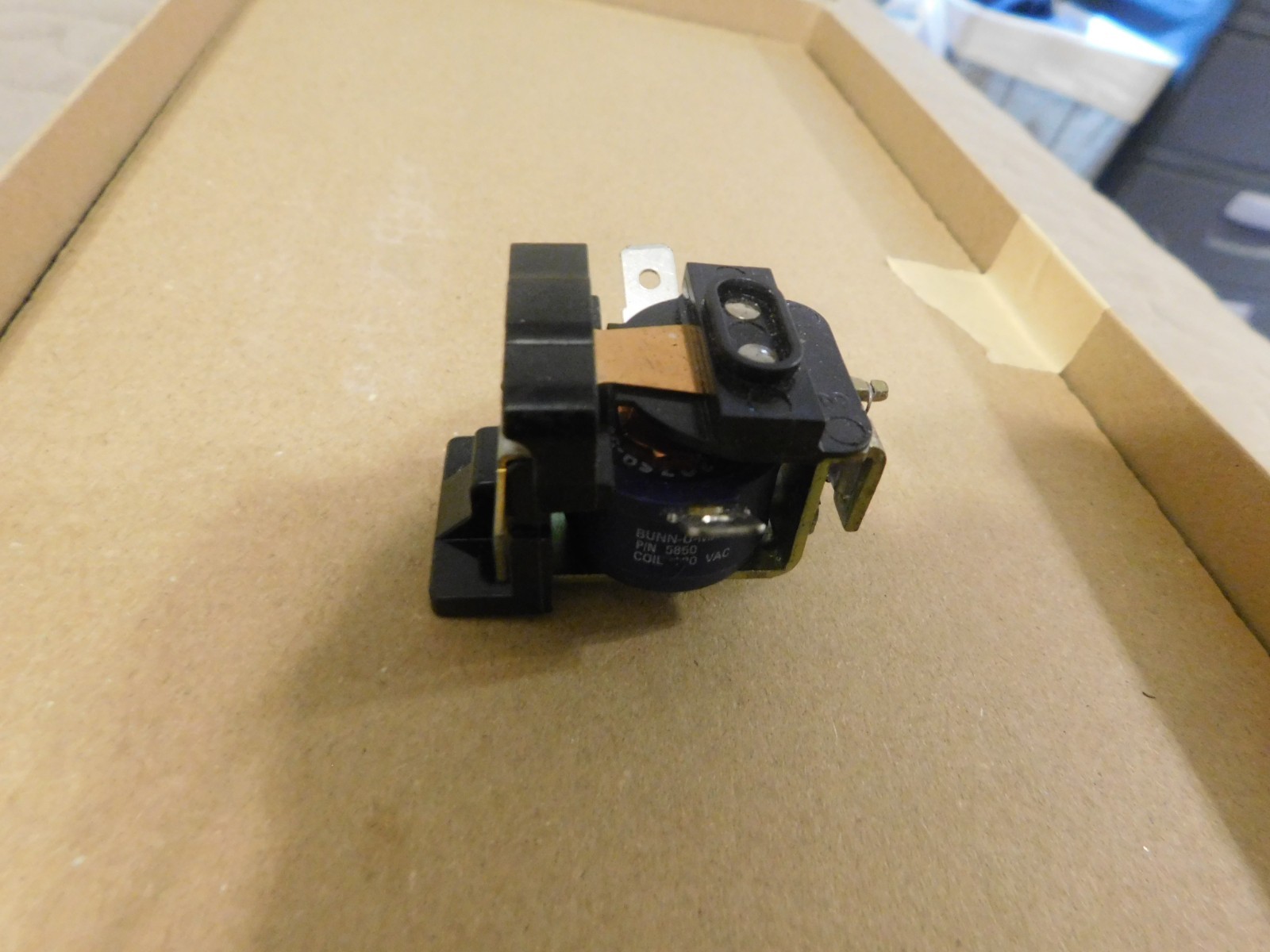 BUNN-O-MATIC COIL P/N: 5850 MODEL: VLPF PN: 07400.0005 VLPF008206