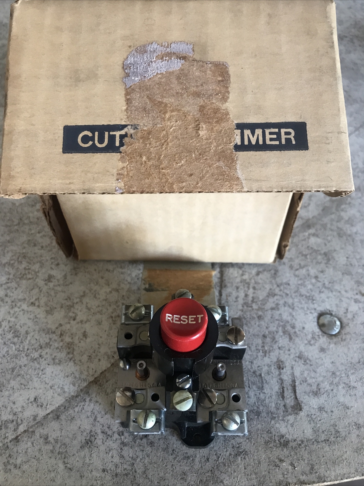 CUTLER HAMMER Reset Switch 2382 NEW!! 23826945.   Part # 10-1308-13