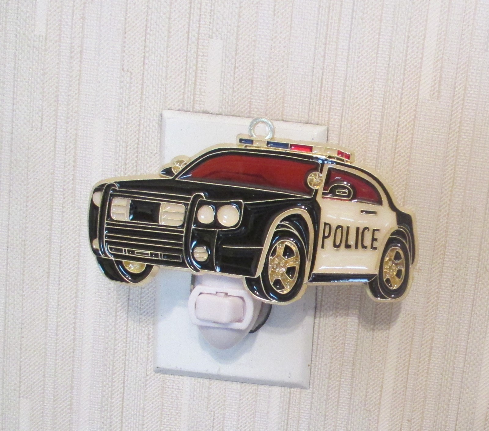 POLICE CAR NIGHTLIGHT (COP CAR SUNCATCHER LIGHT)