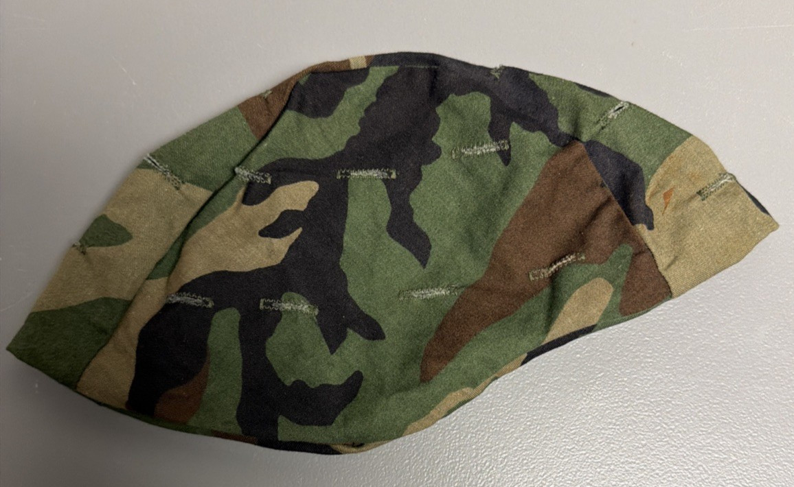 U.S. Military Helmet Cover Ground Troops Parachutists Woodland XS/S K-197