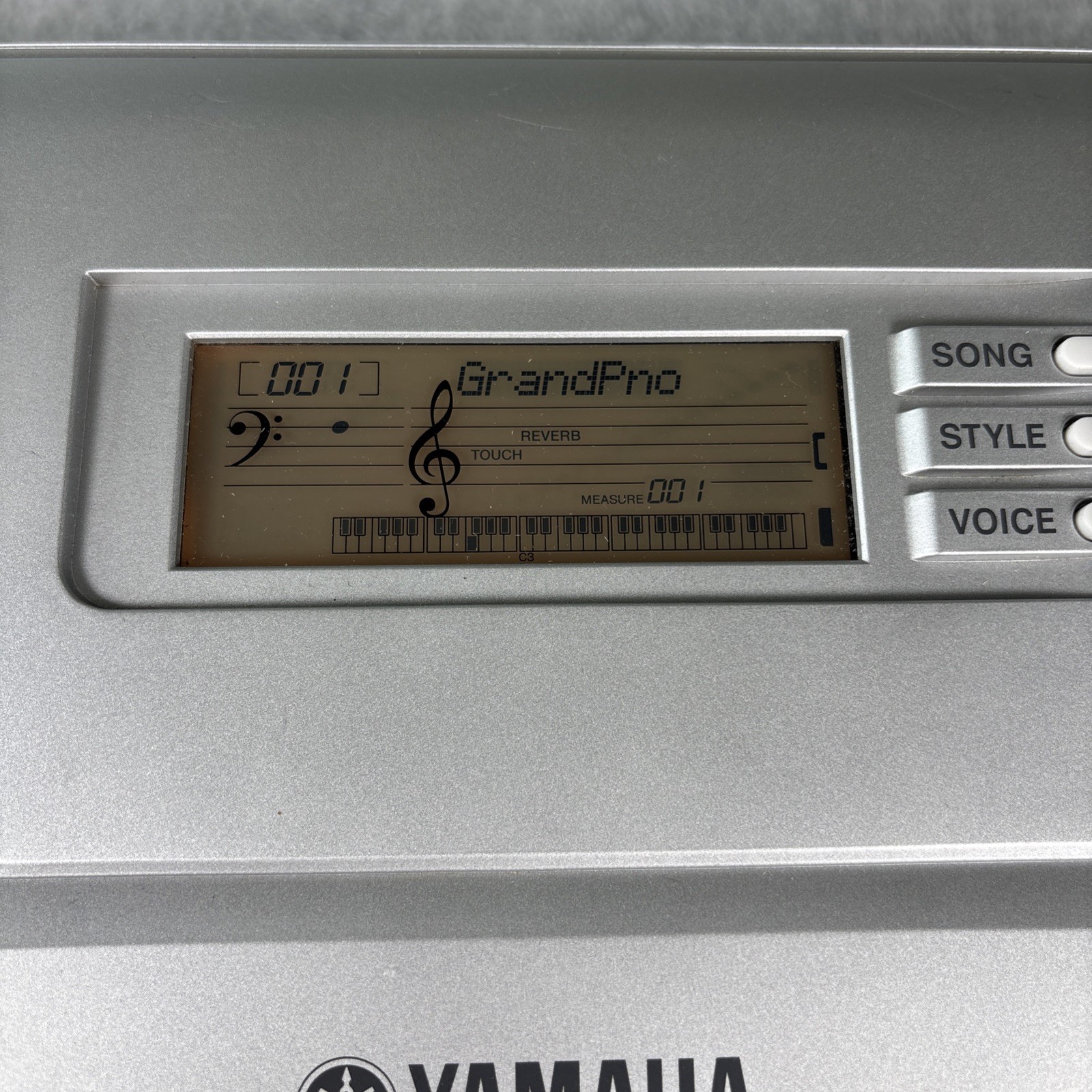 Yamaha YPT-300 61-Key Electronic Keyboard - Tested