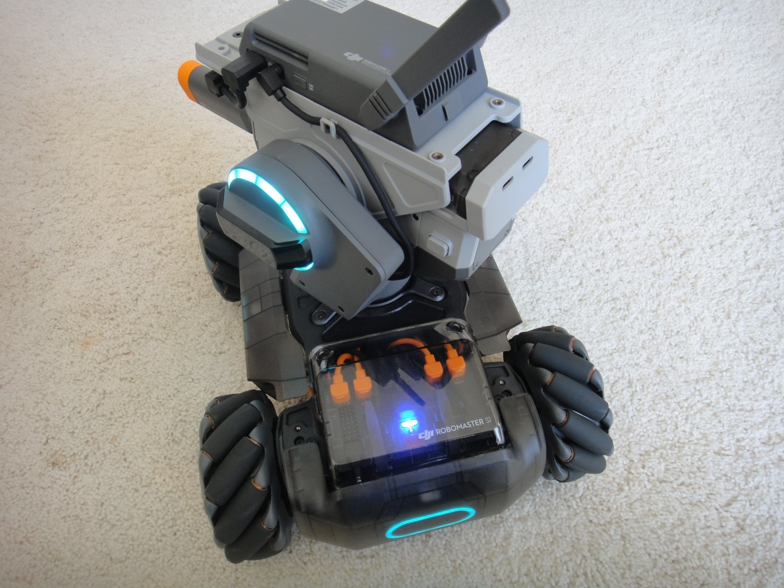 DJI RoboMaster S1 Educational Programmable AI Robot STEM Learning 4WD FPV DIY