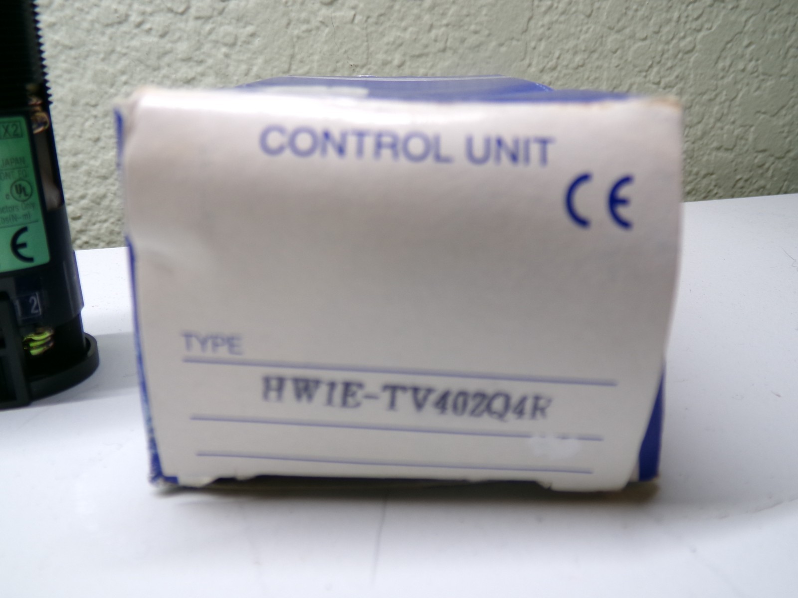 IDEC HWIE-TV EMERGENCY STOP CONTROL UNIT