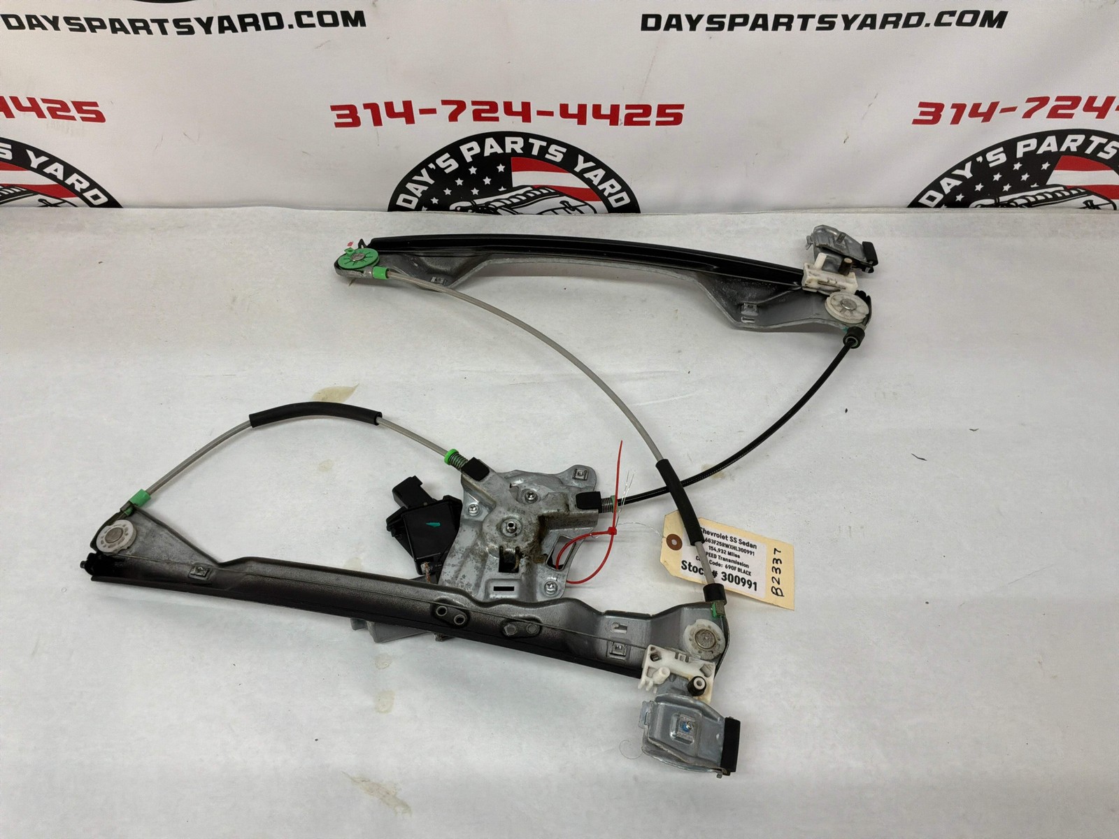 2017 Chevy SS Sedan RH Passenger Front Window Regulator Motor OEM