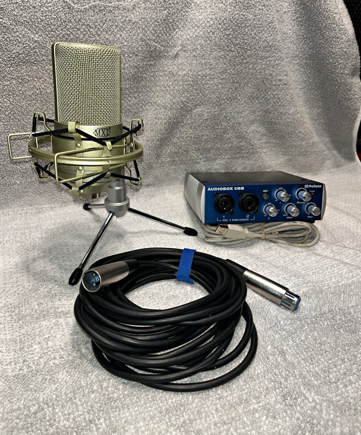 PreSonus AudioBox USB USB Audio and MXL 990 condenser Mic w/shock mount