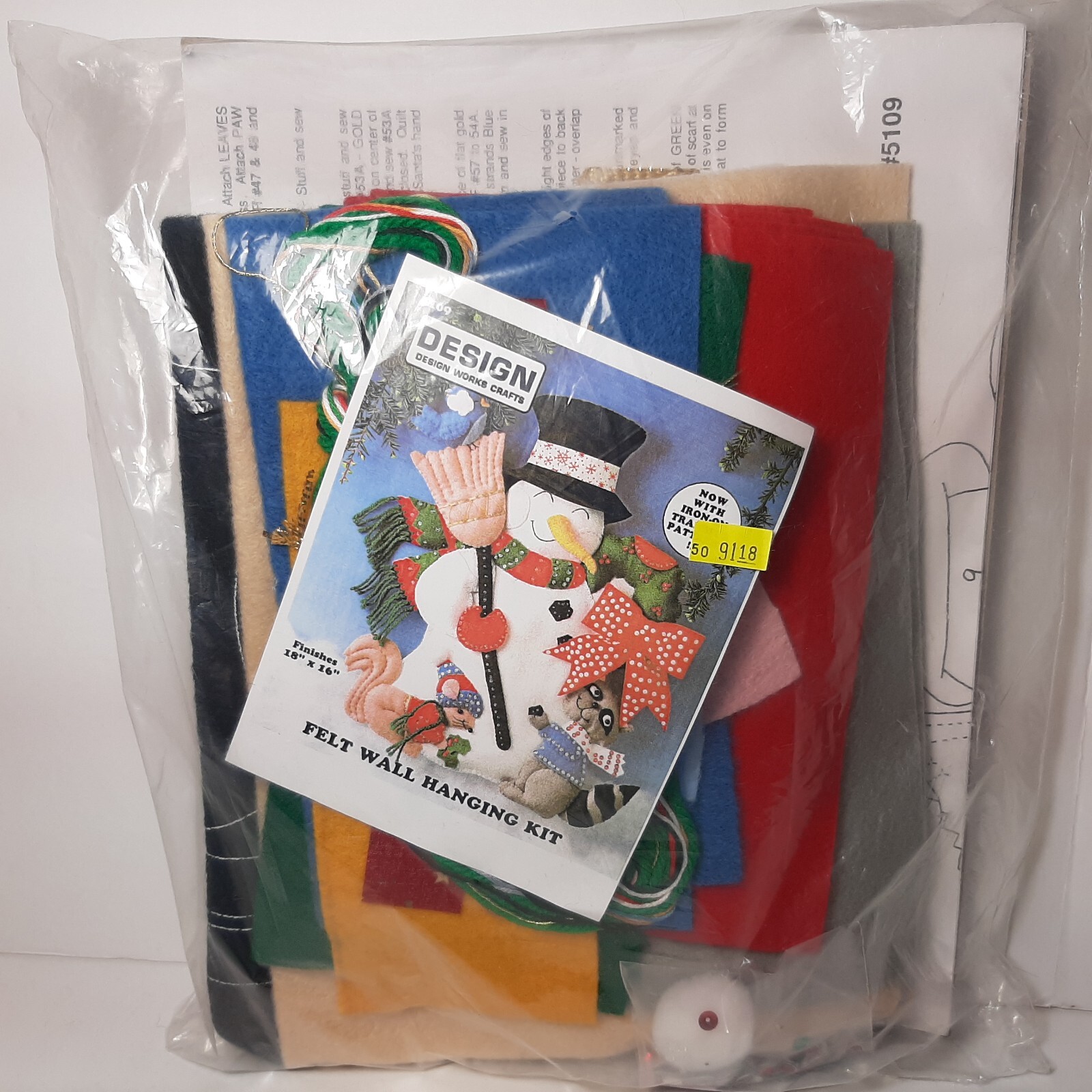 Frosty the Snowman Christmas Holiday Felt Wall Hanging Craft Kit 18” x 16"
