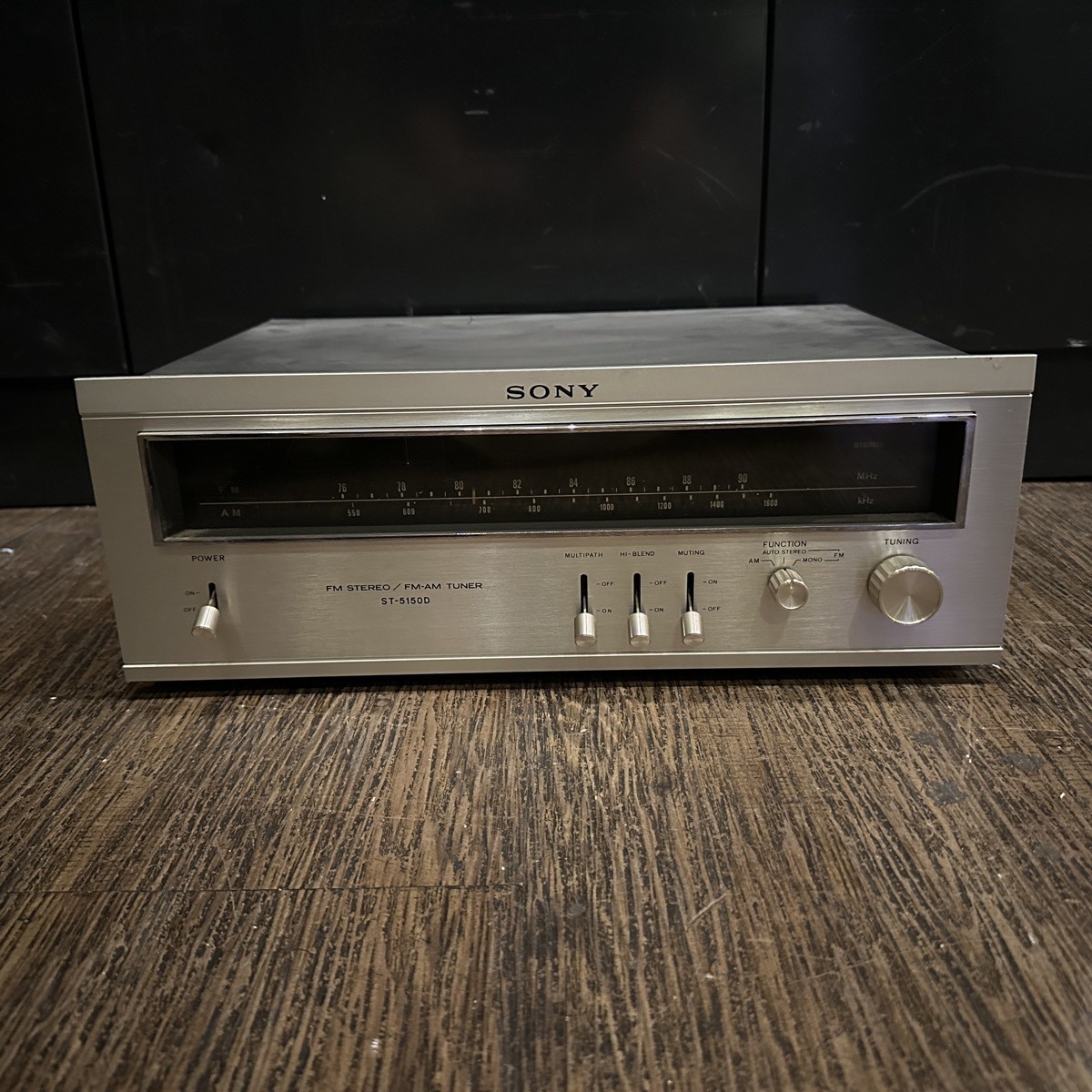 SONY ST-5150D FM STEREO/FM-AM TUNER Solid State Analog Tuner AC100V 50/60Hz 15W
