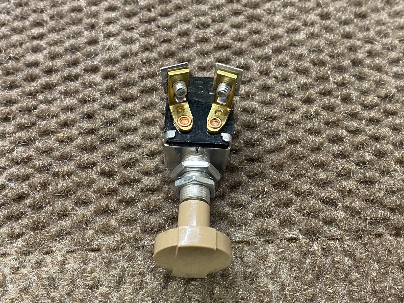 Cessna Push/Pull (OFF/ON) Switch | 0713026-4 | NEW