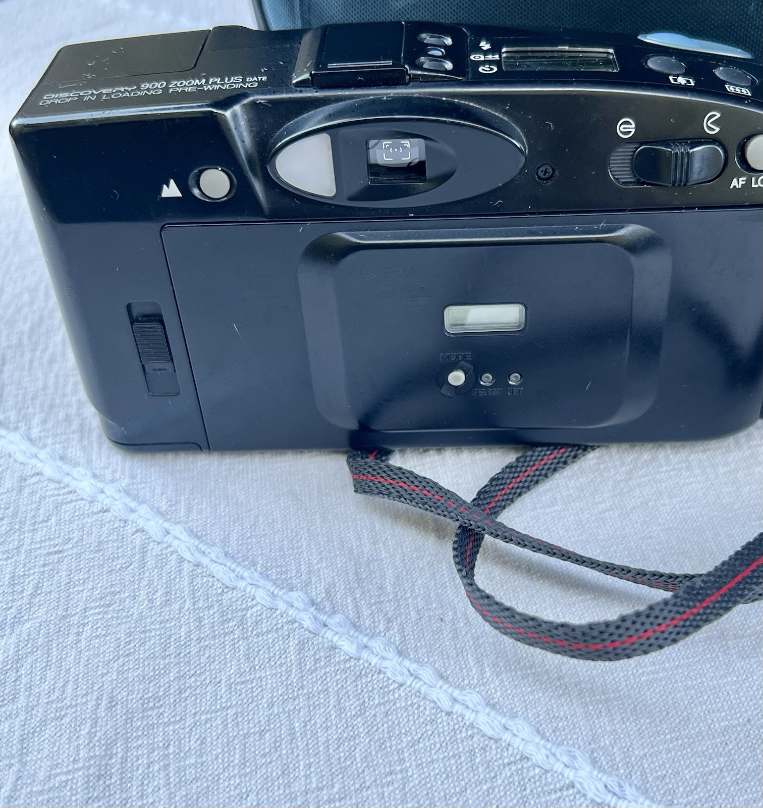 Vintage Fuji Discovery 900 Zoom Film Camera 38-85mm Untested Case Bundle