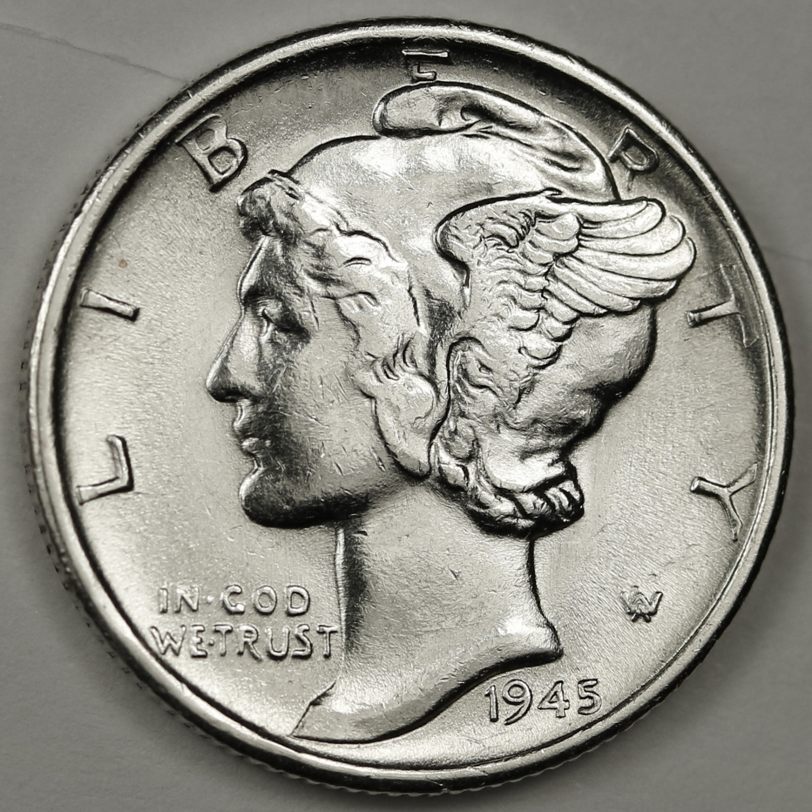 1945-s Mercury Head Dime.  66% Full Sep.Horizon. Bands. B.U.  97242 Inventory H