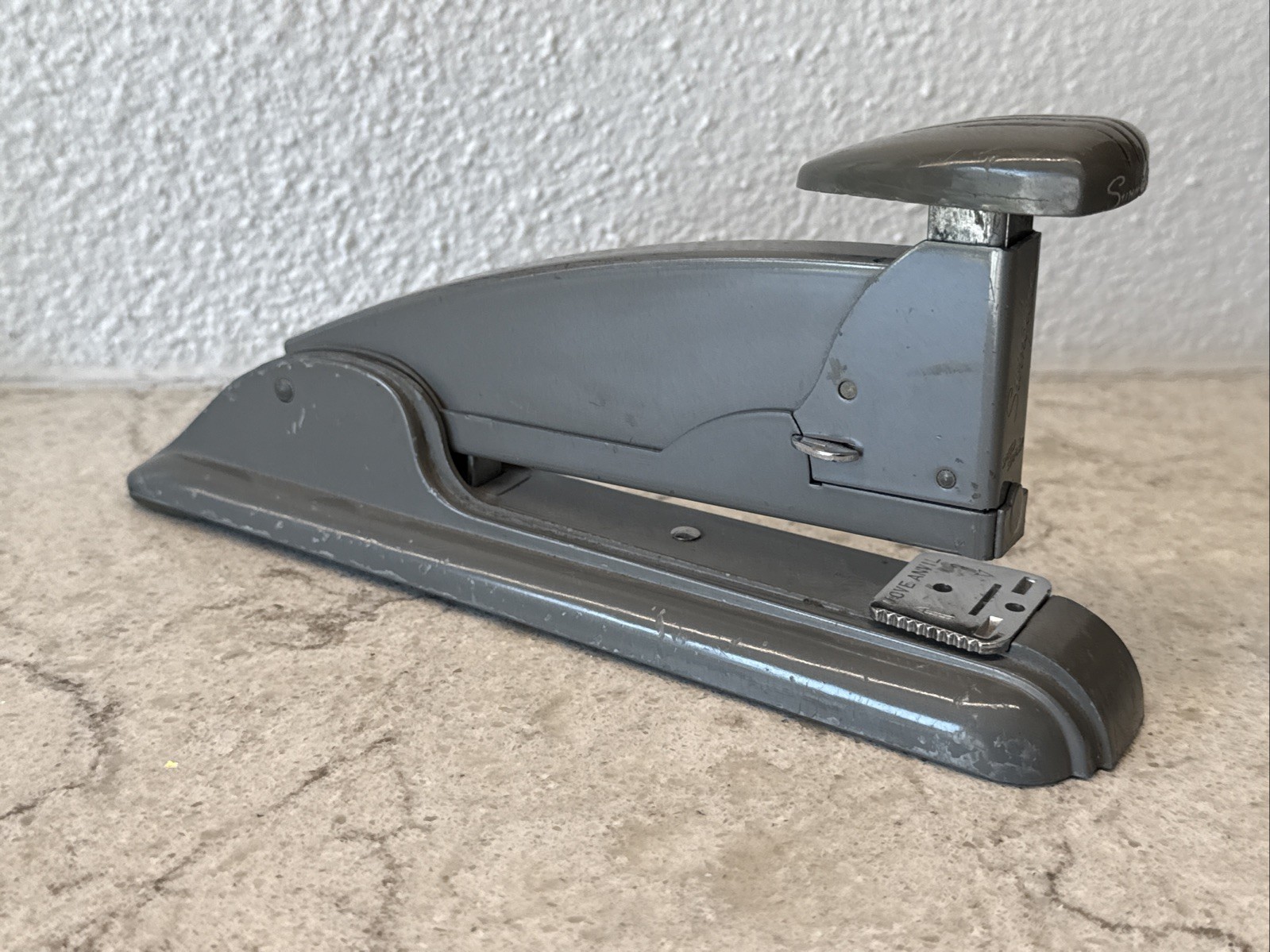 Vintage Swingline #4 Stapler Art Deco Design Gray Metal Long Island USA Tested