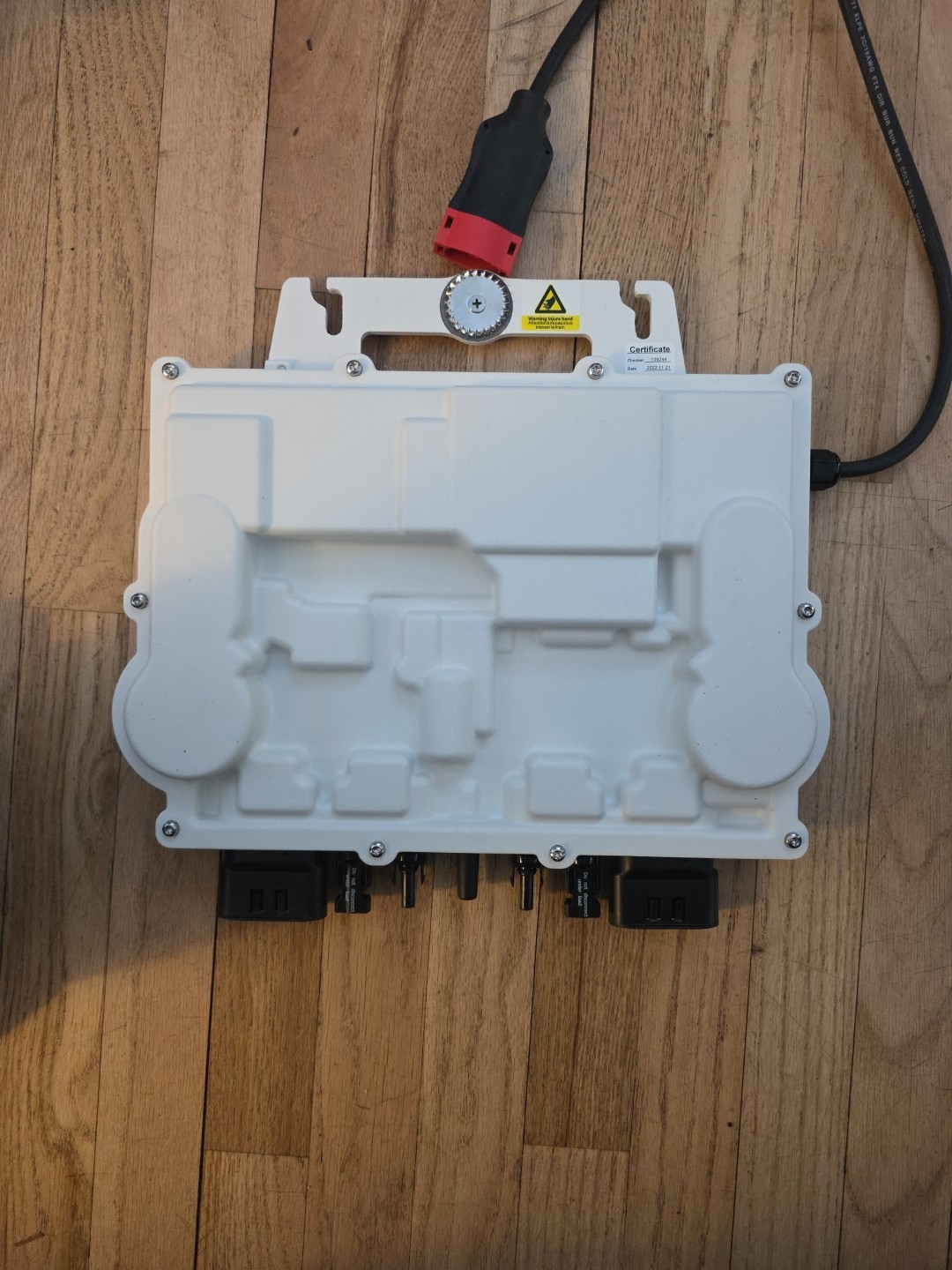 Yotta Dpi-208 3 Phase Microinverter