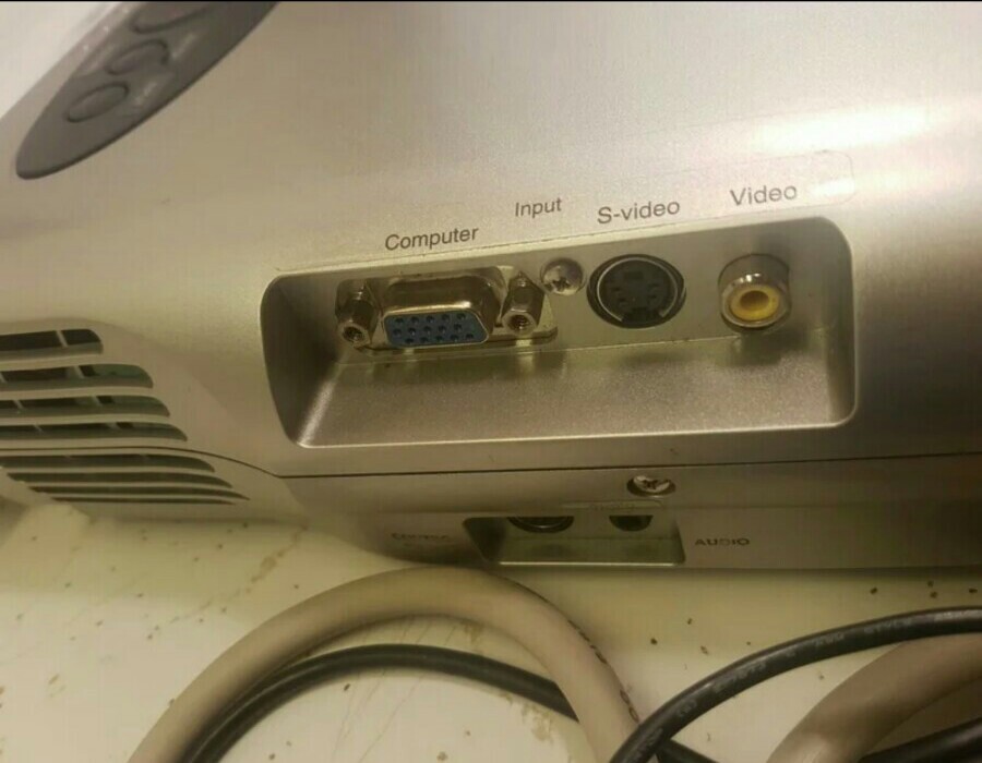 Toshiba 3LCD Data Projector TLP-B2U