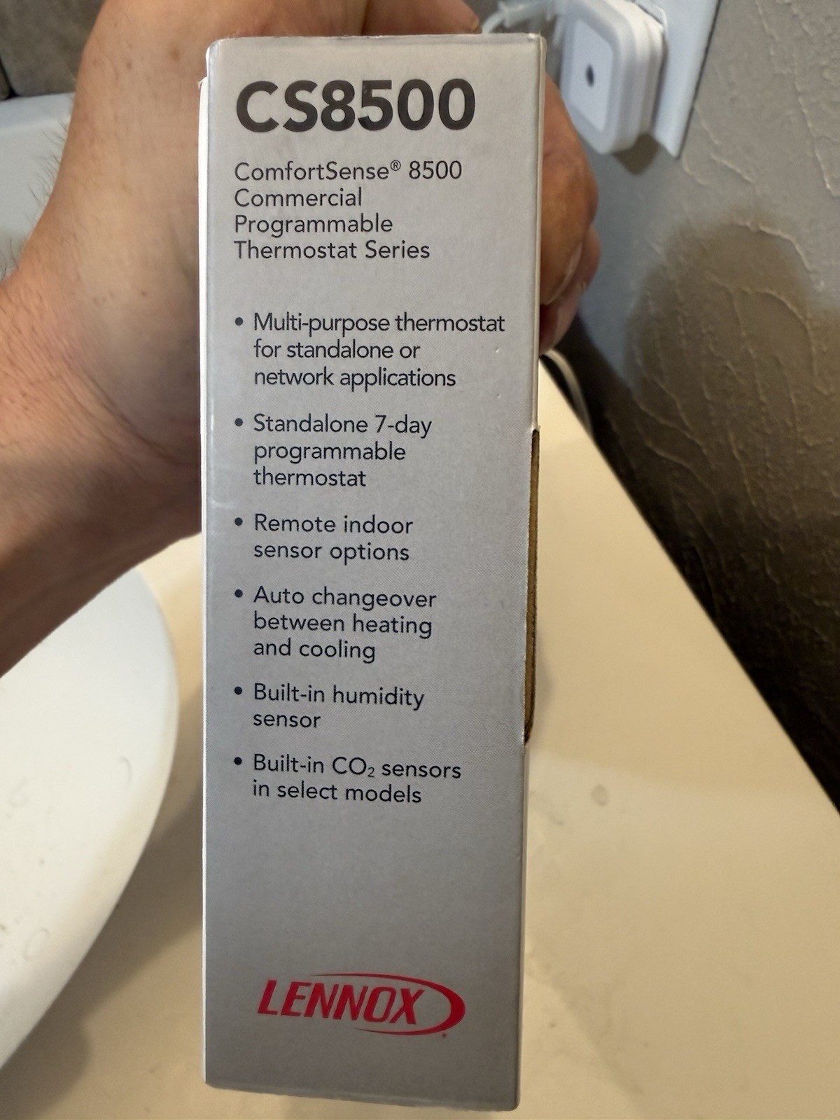 Lennox ComfortSense 8500 Model 17G76 Non Zoning Programmable Thermostat
